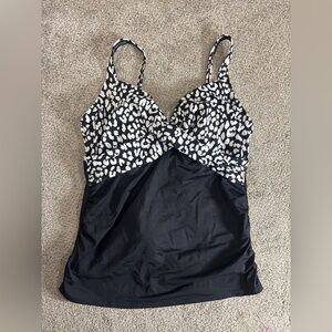 Lands End Tankini Top Underwire Removable Pads Tummy Control Black White 16